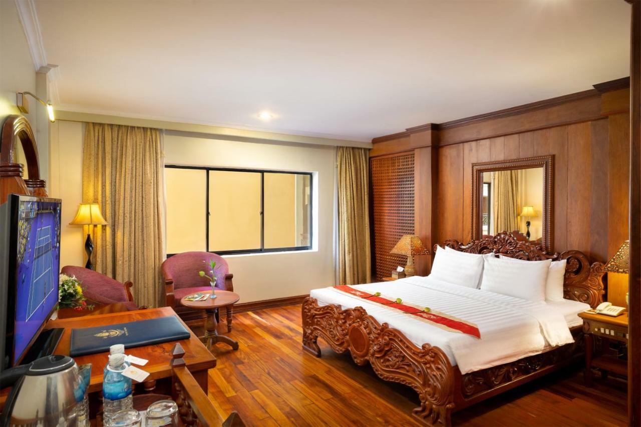 Dragon Royal Angkor Hotel Siem Reap Exterior photo