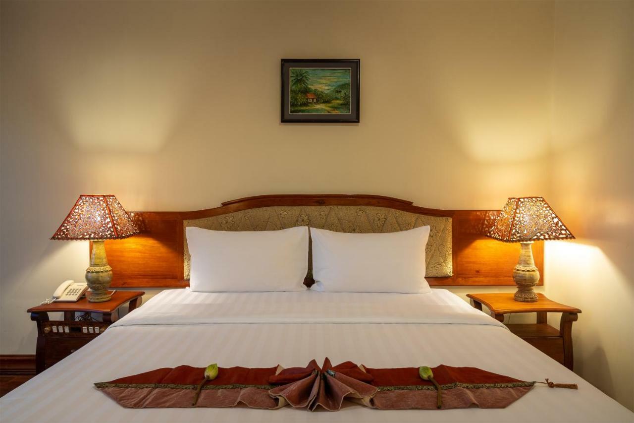 Dragon Royal Angkor Hotel Siem Reap Exterior photo